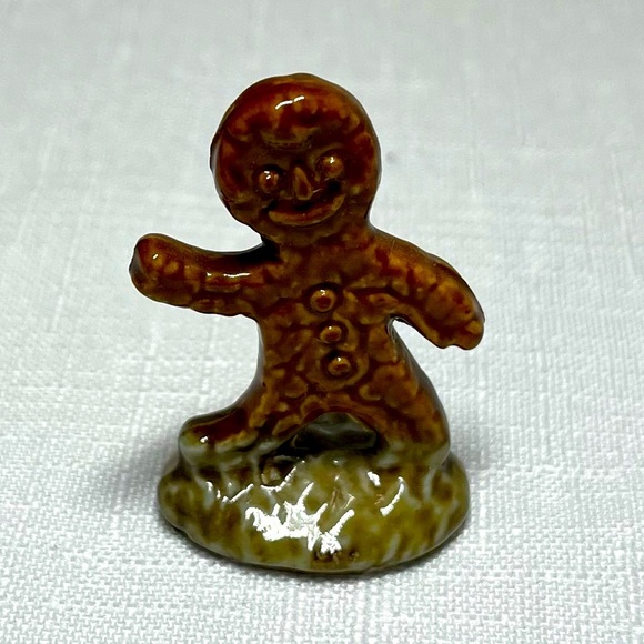 WADE Red Rose Tea Gingerbread Man Nursery Rhyme Figurine. Collectible - Picture 1 of 3